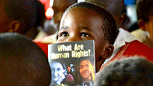Youth for Human Rights International viert 20‑jarig jubileum