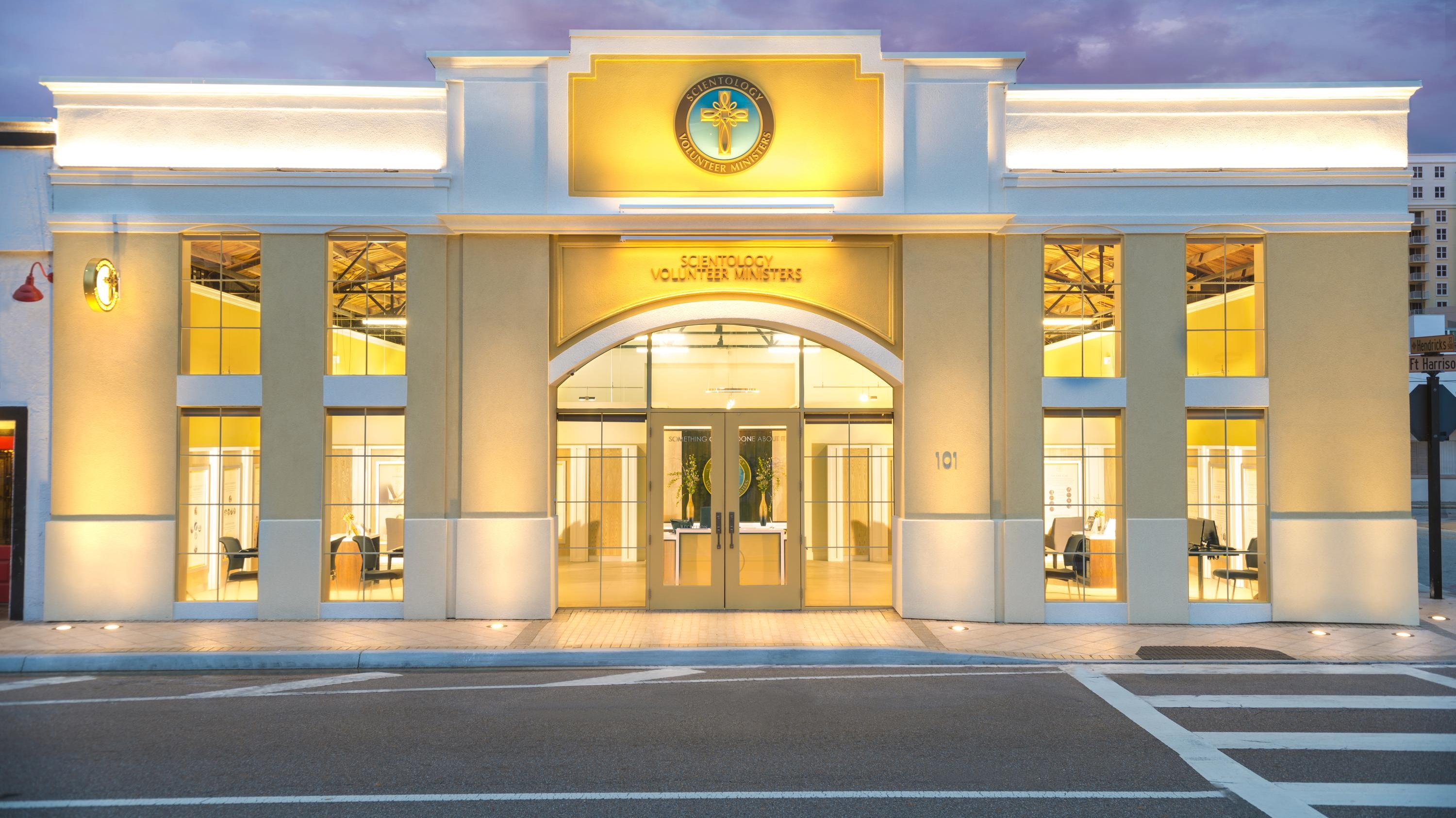 Das neue Scientology Center der Ehrenamtlichen Geistlichen bietet