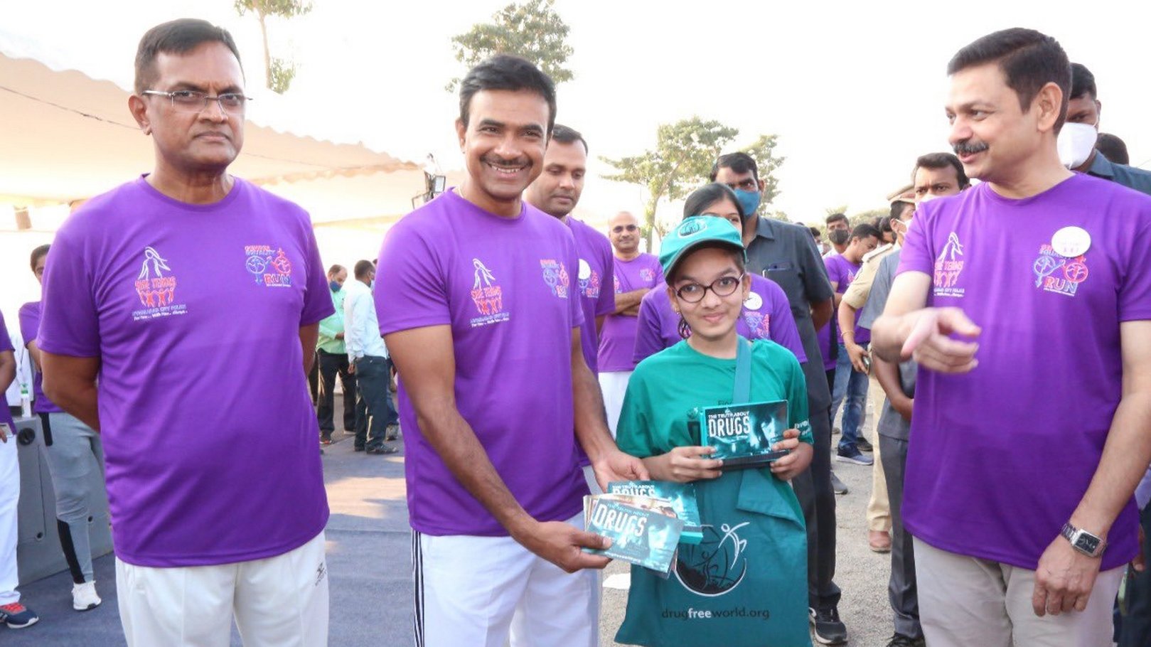 Foundation for a Drug-Free World’s Junior Ambassador Taniya Begum raises awareness about drugs at a community event.