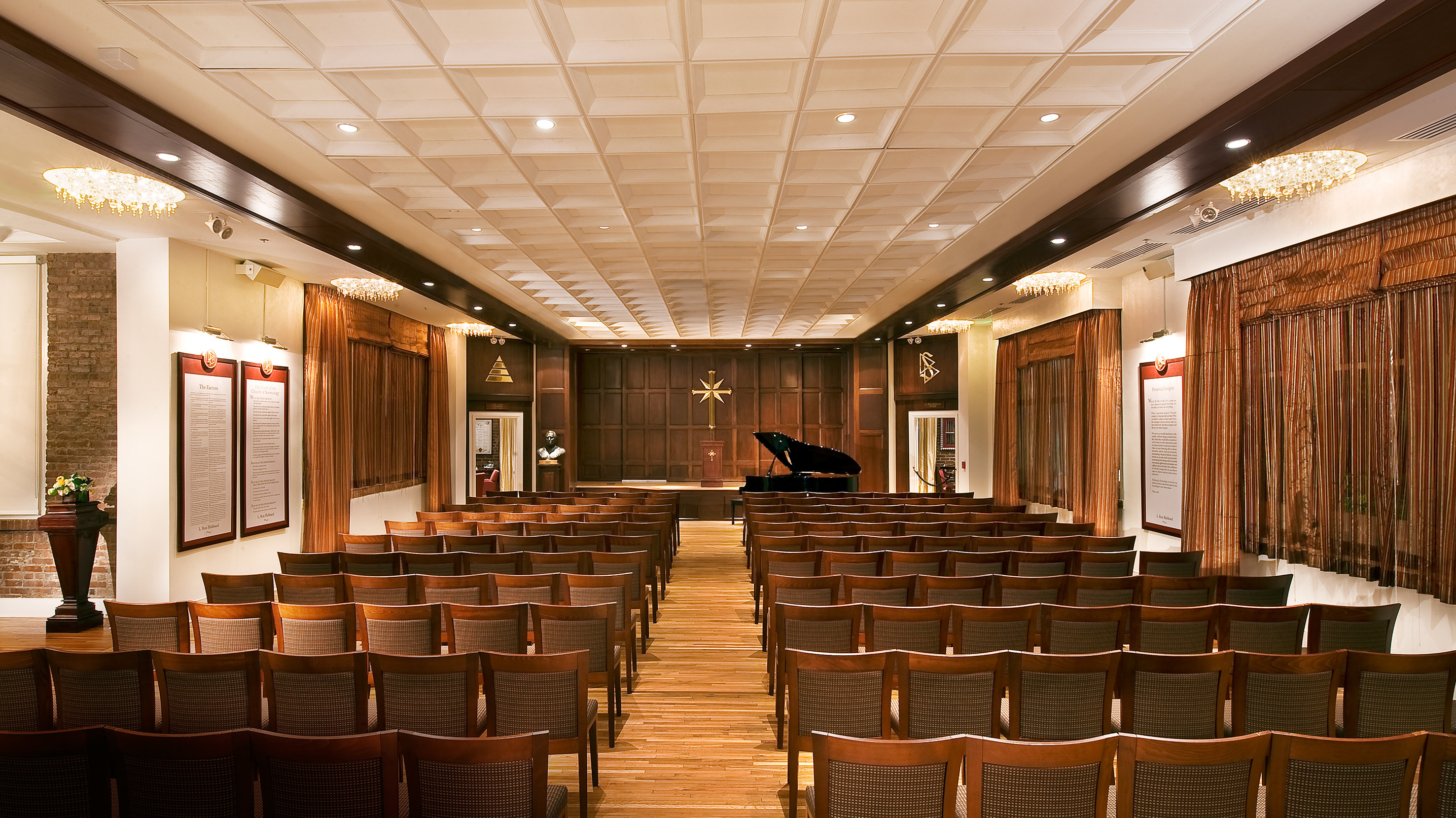 die-musikstadt-usa-hei-t-scientology-kirche-und-celebrity-centre-willkommen