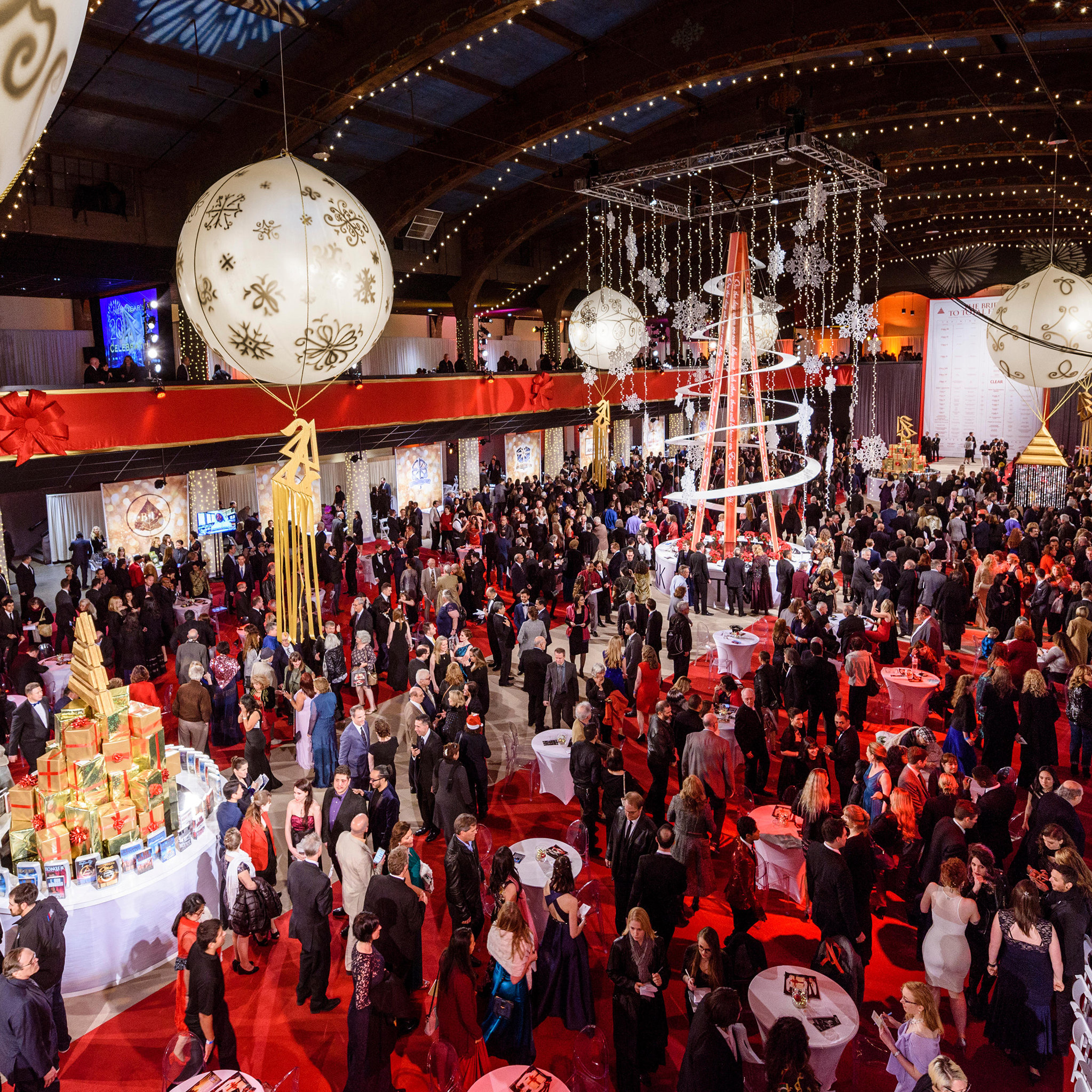 Está na Hora de Celebrar Scientology Homenageia o Ano do Crescimento