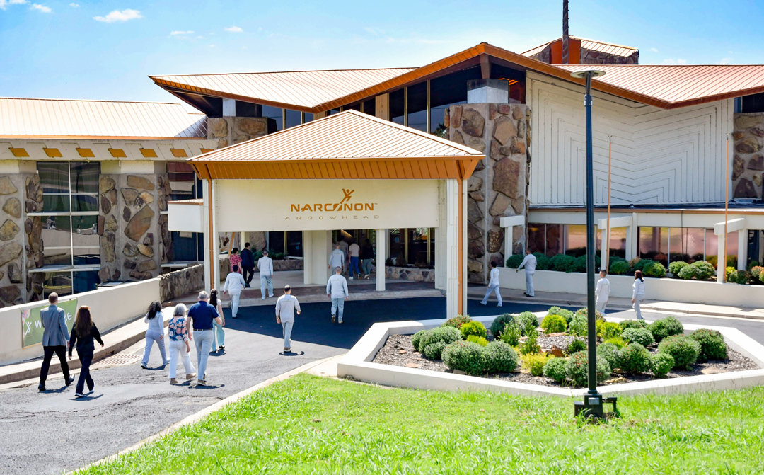 Students and staff walking into Narconon Arrowhead
