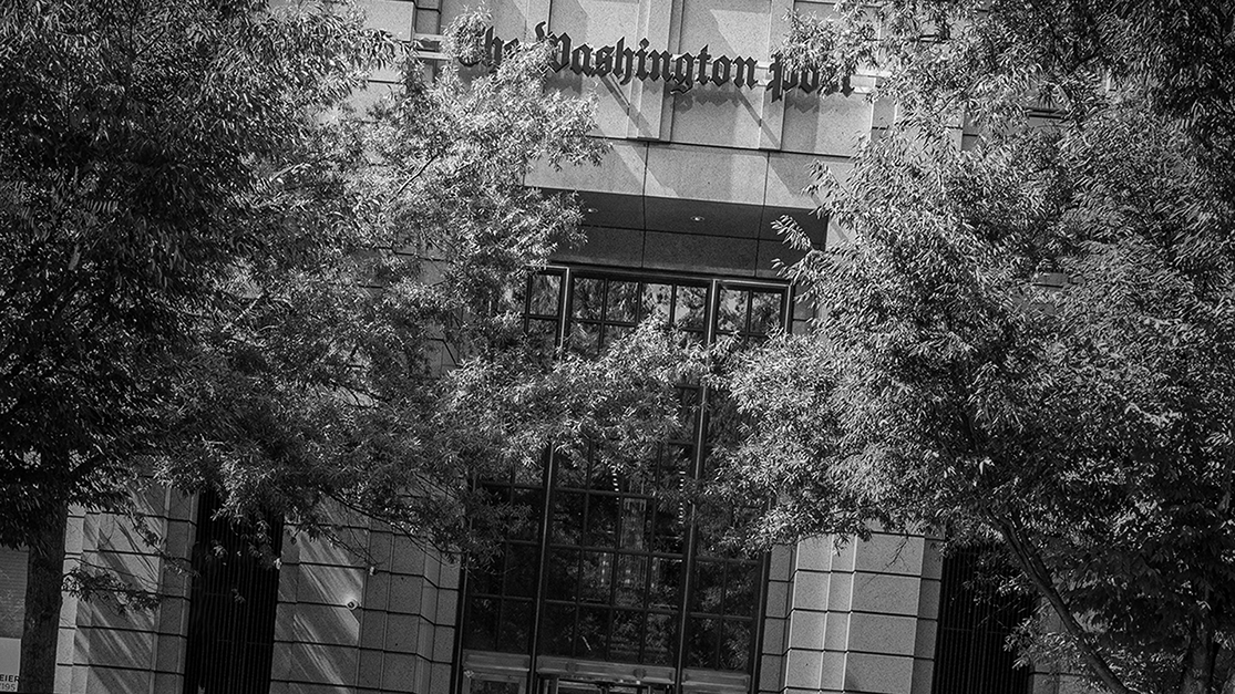 Propouštění ve Washington Post poukazuje na krizi veřejné důvěry v americké redakce
