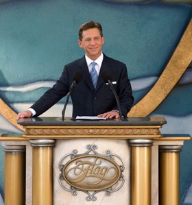 “The bottom line is the same bottom line for the last eighty-plus years: this Fort Harrison is and will always remain a landmark and home for all of Clearwater,” said Mr. David Miscavige, ecclesiastical leader of the Scientology religion, before cutting the ribbon for the restored landmark.
