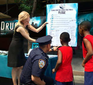 Drug-Free World pledge signing