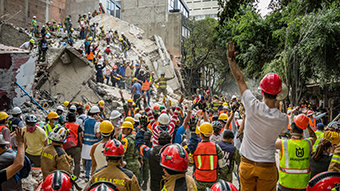 Στο Επίκεντρο