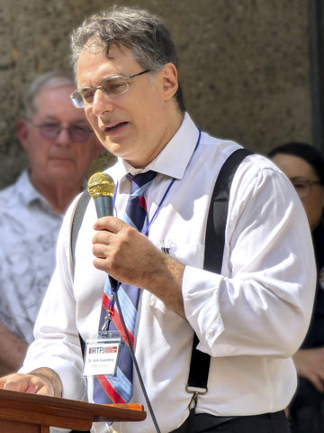 Dr. Arik Greenberg