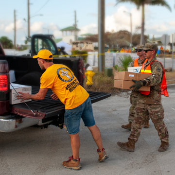 Volunteer Ministers worked with the National Guard