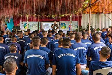 A prison chaplain leads a team that is bringing The Way to Happiness precepts into prisons in the Philippines. Human rights advocates distribute booklets in Australia, sparking dialogue on dignity, equality and freedom.