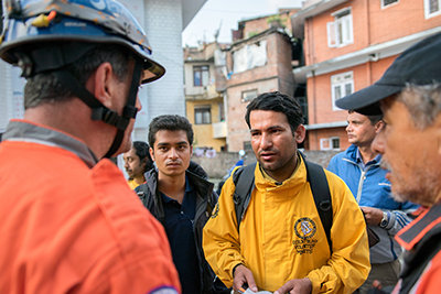 Binod Sharma, organizó una increíble respuesta de socorro en el desastre
