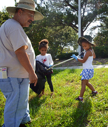 Eliseo Santana and children