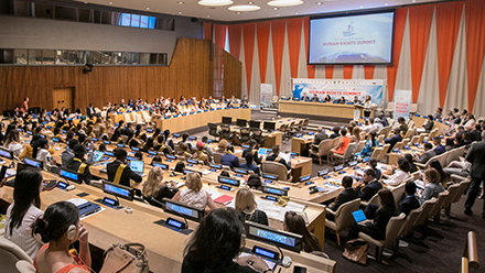 Human Rights-toppmøte feirer 70-årsdagen for Verdenserklæringen om Menneskerettighetene