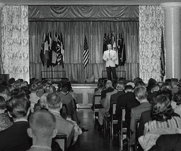 L. Ron Hubbard. Clearing kongresszus