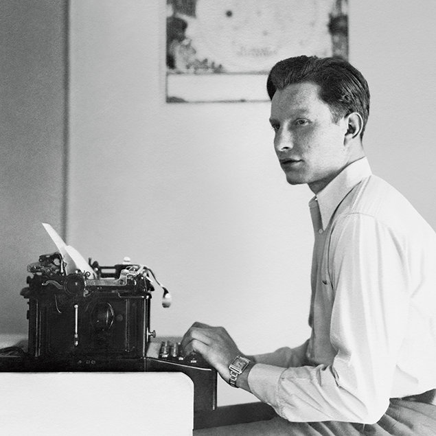 L. Ron Hubbard. Escritor
