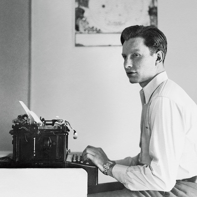 L. Ron Hubbard. Escritor