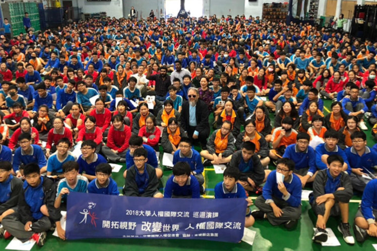 YHRI teaching children their rights in Taiwan