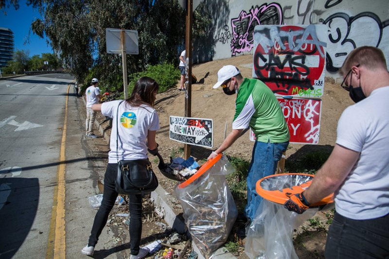 Volunteers Take To The Streets To Make Hollywood Beautiful Safe And Clean