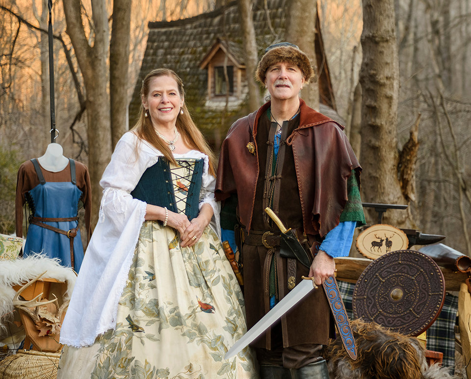 Bill a Virginia Watson - poznejte scientology, kteří přibližují oděvní historii do dnešní doby