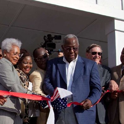 Civil Rights Icon Hank Aaron: A Tough Out, On and Off the Field