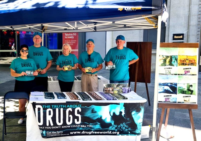 On Australia Day, Perth Scientologists Shared the Truth About Drugs